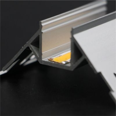 KTV는 LED 라이트 캐비넷 내부 라인 알루미늄 프로파일 벽 선 주도하는 모퉁이 200 센티미터 300 센티미터를 방해합니다